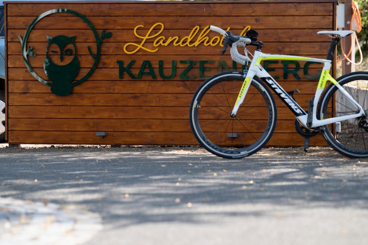 Landhotel Kauzenberg バート・クロイツナハ エクステリア 写真