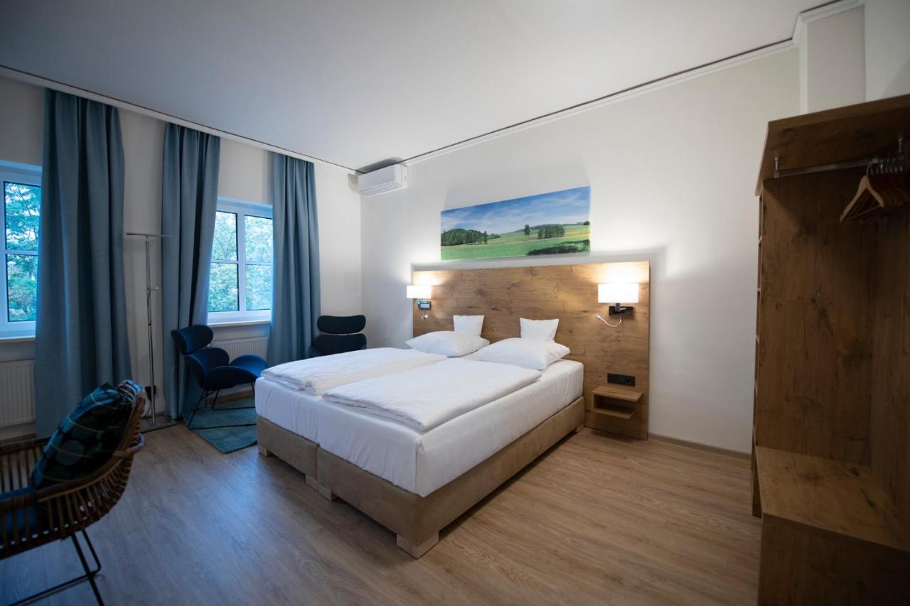 Landhotel Kauzenberg バート・クロイツナハ エクステリア 写真