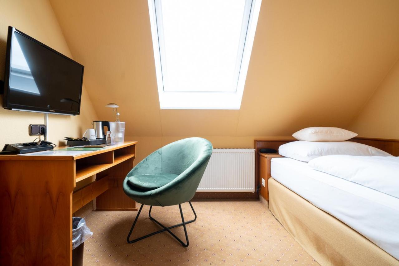Landhotel Kauzenberg バート・クロイツナハ エクステリア 写真